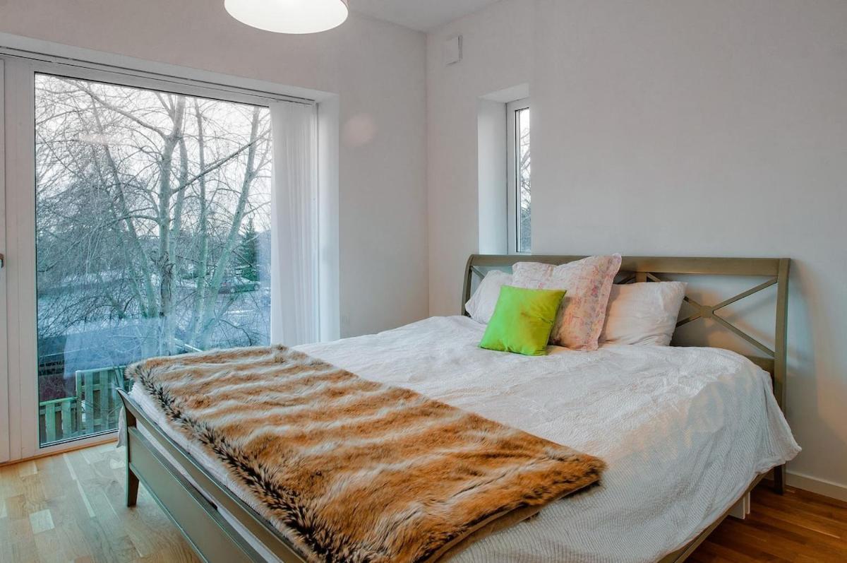 Townhouse On Arlanda Stockholm Metro Line - Easy Checkin Villa Sollentuna Dış mekan fotoğraf