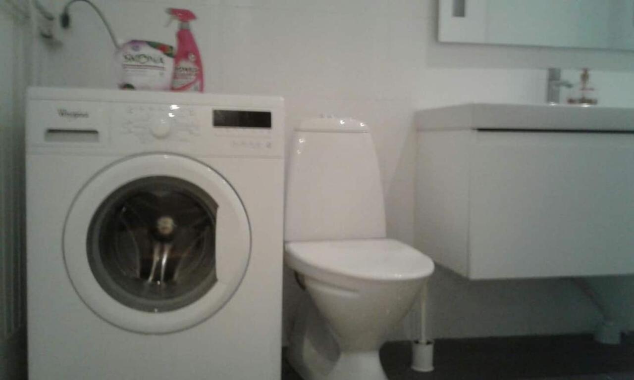 Townhouse On Arlanda Stockholm Metro Line - Easy Checkin Villa Sollentuna Dış mekan fotoğraf